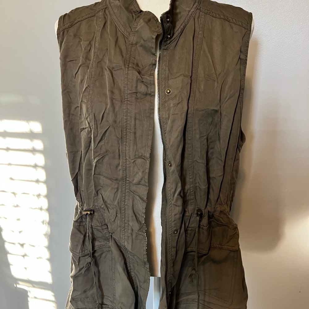 Utility Vest Jacket - Picture 3 of 5